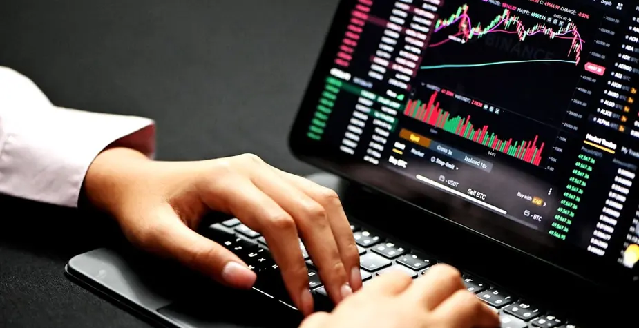 Top 5 Multi-Asset Brokers for US Stocks, ETFs, and Options from Pakistan